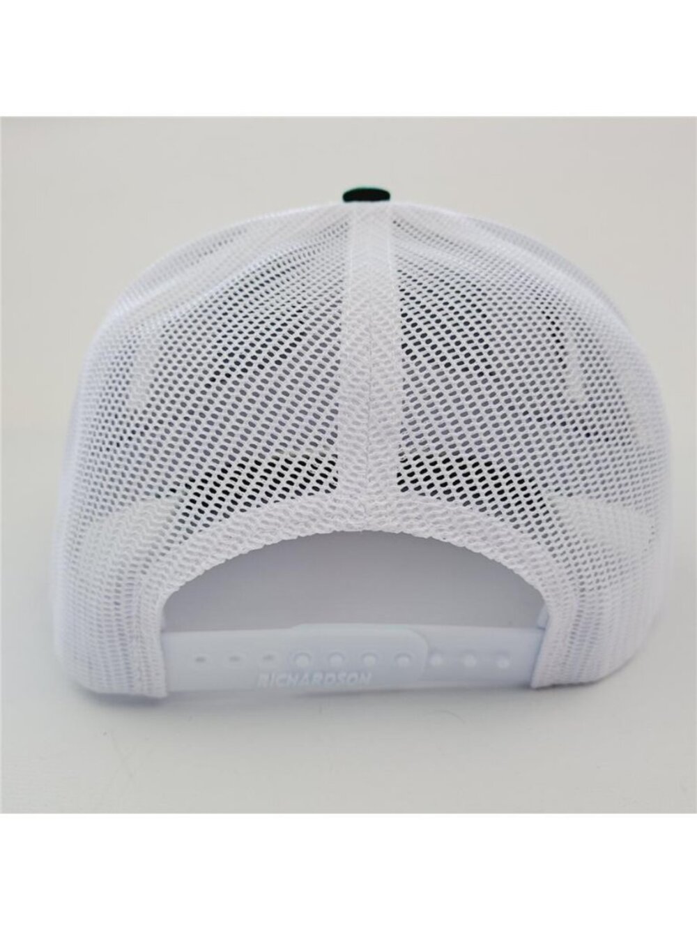 Pioneer Seed Patch Richardson 112 Trucker Hat Green White Snapback USA Farmer 80 - Picture 4 of 4